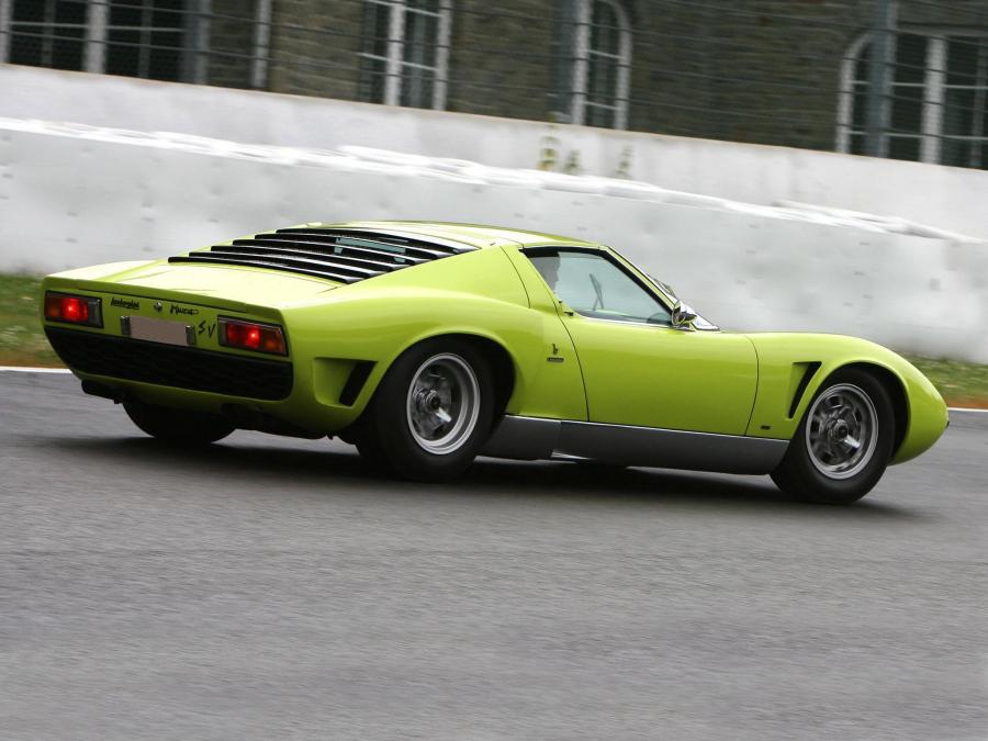  Lamborghini Miura SVJ Spider 1981 года  (фото 3 из 8)